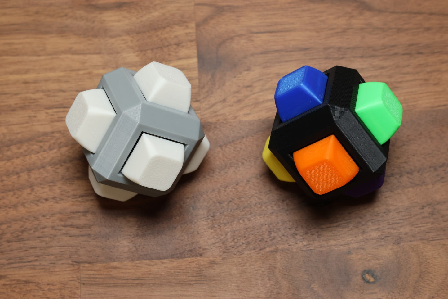 The Hexa-Cube Keyboard Fidget (6 keys)